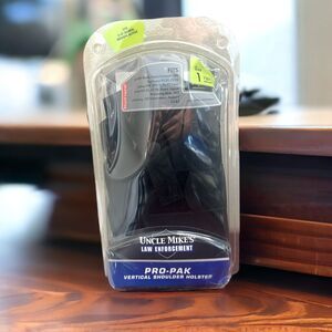 Uncle Mikes ProPak Nylon Vertical Shoulder Holster Size 1 RH Black 75011 LE NEW